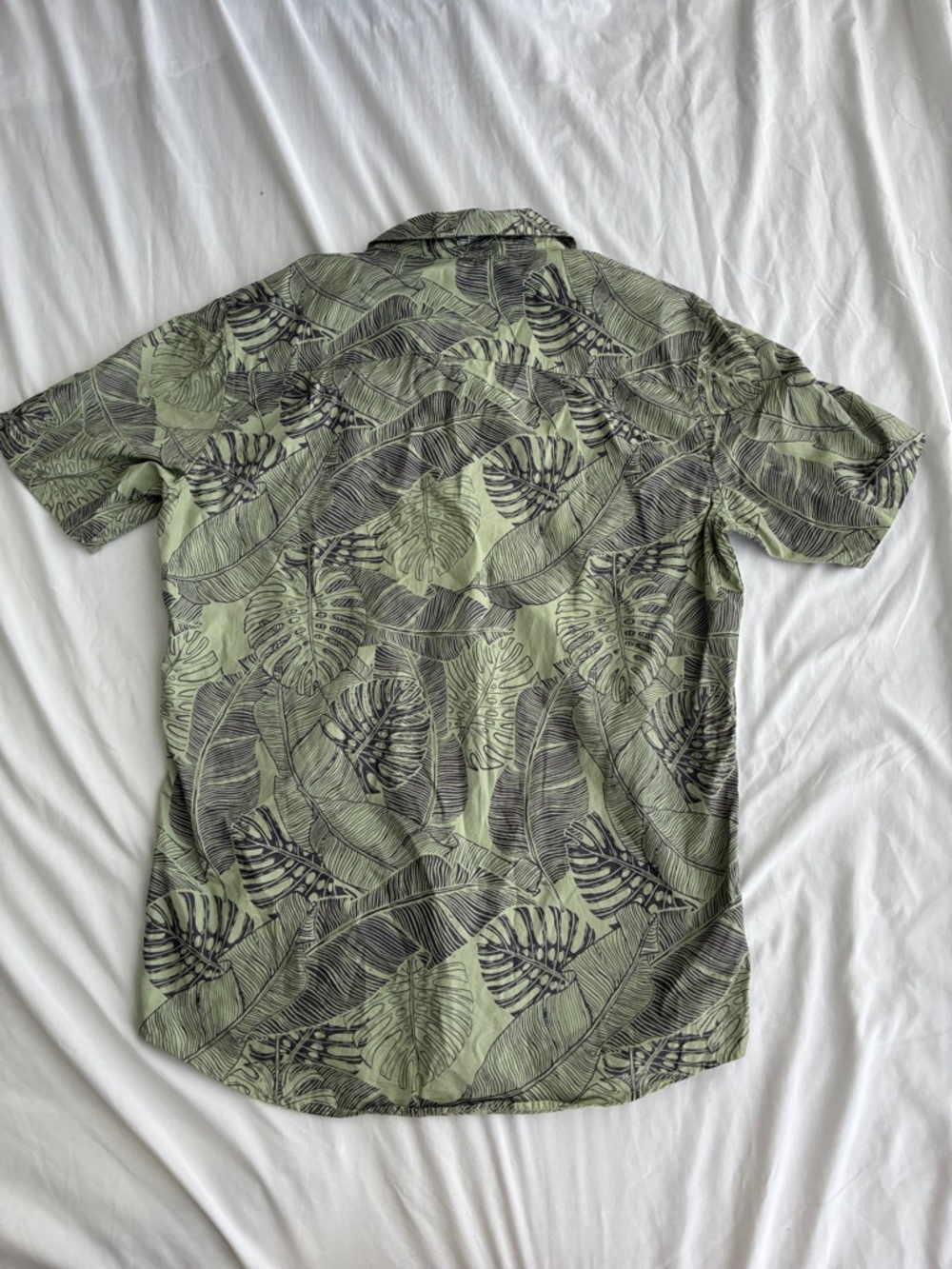 Hurley Men’s Button-Down Shirt - Picture 3 of 3